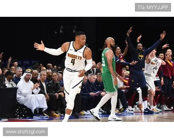 NBA季后赛即将打响，球星们备战迎接挑战