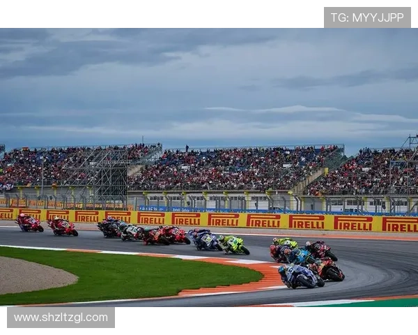 MotoGP赛季最新动态：顶级车手争夺战激烈 比赛场地挑战重重