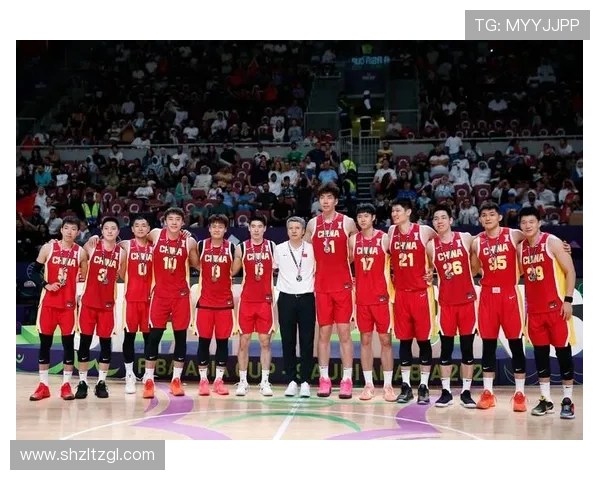 中国男篮再创辉煌力克强敌,晋级亚洲杯四强,展现团队精神与实力 中国男篮再创辉煌力克强敌,晋级亚洲杯四强,展现团队精神与实力